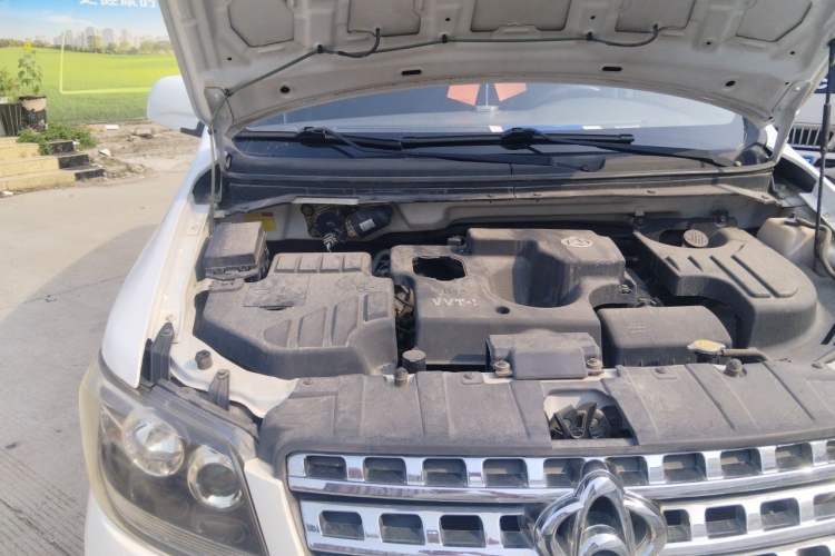 Used CHANGAN KAICHENG Ounuo S 2014 1.5L Base Version Engine Bay Right