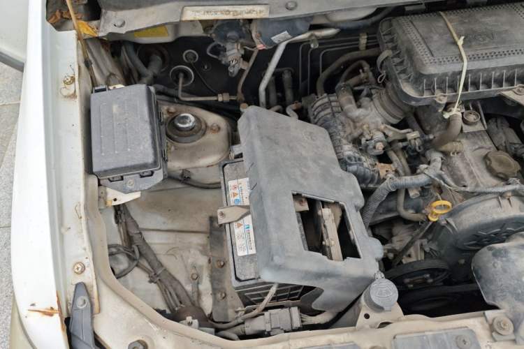 Used CHANGAN KAICHENG Ounuo S 2014 1.3L Base Version Engine Bay Right