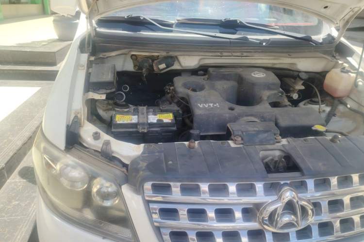 Used CHANGAN KAICHENG Ounuo S 2014 1.5L Base Version Engine Bay Right