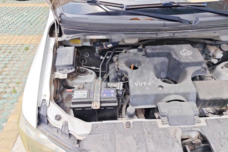 Used CHANGAN KAICHENG Ounuo S 2014 1.5L Base Version Engine Bay Right