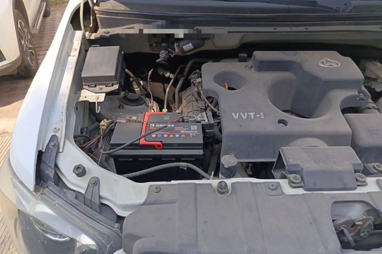 Used CHANGAN KAICHENG Ounuo S 2014 1.5L Base Version Engine Bay Right