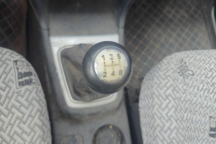 Used CHANGAN KAICHENG Ounuo S 2014 1.5L Base Version Gear Lever