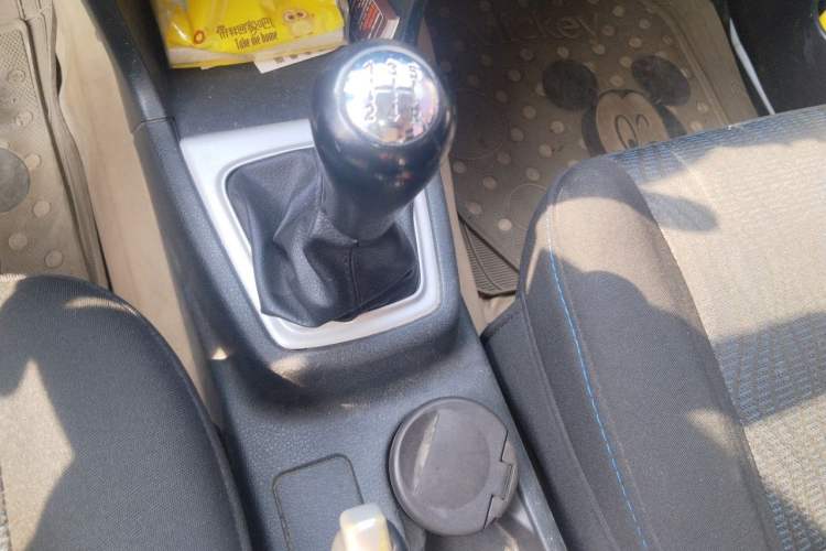Used CHANGAN KAICHENG Ounuo S 2014 1.5L Base Version Gear Lever