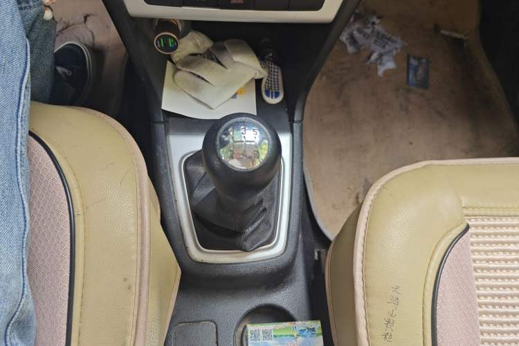 Used CHANGAN KAICHENG Ounuo S 2014 1.5L Base Version Gear Lever