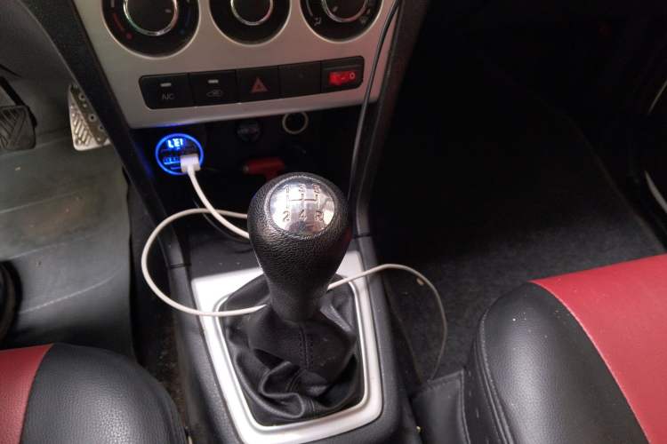 Used CHANGAN KAICHENG Ounuo S 2014 1.3L Happiness Model Gear Lever
