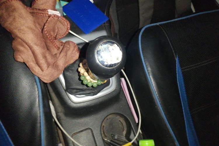 Used CHANGAN KAICHENG Ounuo S 2014 1.5L Base Version Gear Lever