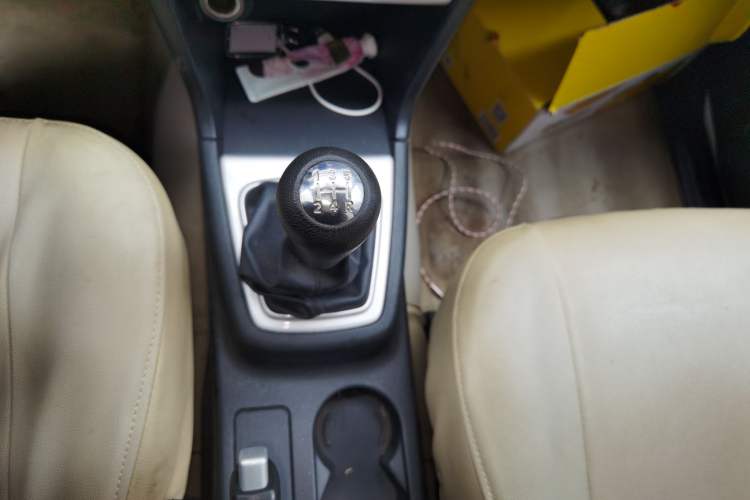 Used CHANGAN KAICHENG Ounuo S 2014 1.5L Base Version Gear Lever