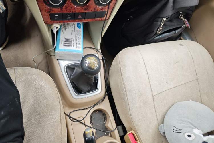 Used CHANGAN KAICHENG Ounuo S 2014 1.3L Base Version Gear Lever