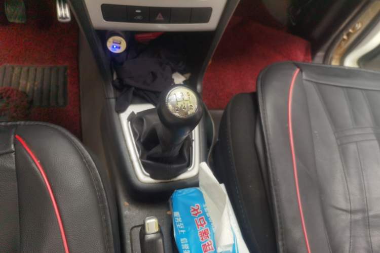 Used CHANGAN KAICHENG Ounuo S 2014 1.3L Happiness Model Gear Lever