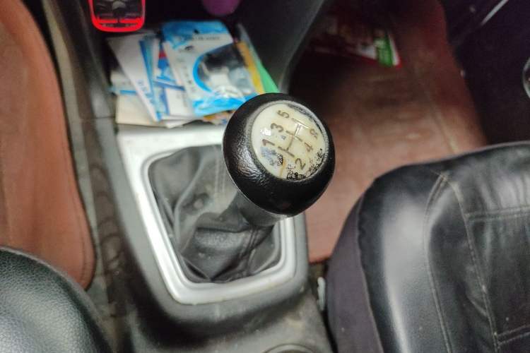 Used CHANGAN KAICHENG Ounuo S 2014 1.5L Base Version Gear Lever