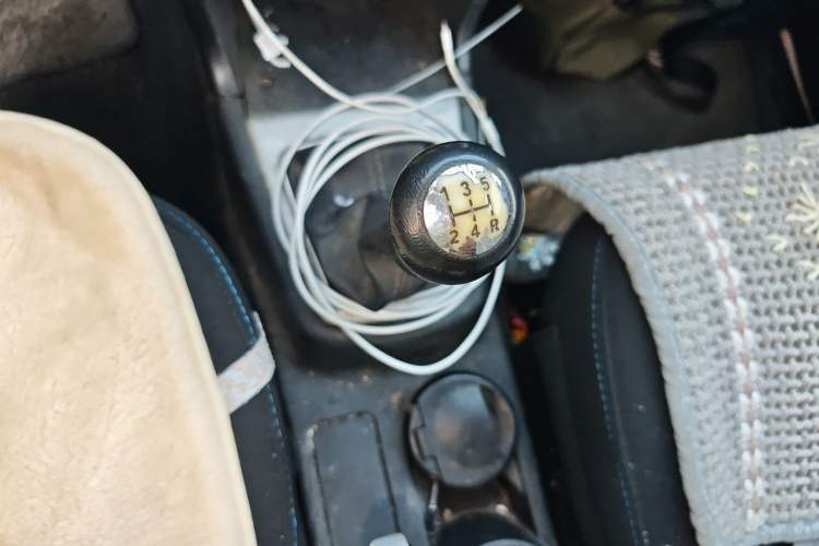 Used CHANGAN KAICHENG Ounuo S 2014 1.3L Happiness Model Gear Lever