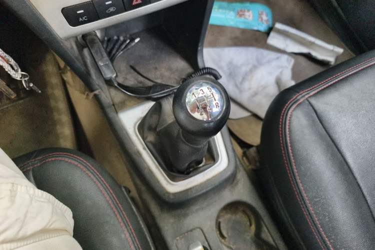 Used CHANGAN KAICHENG Ounuo S 2014 1.3L Happiness Model Gear Lever