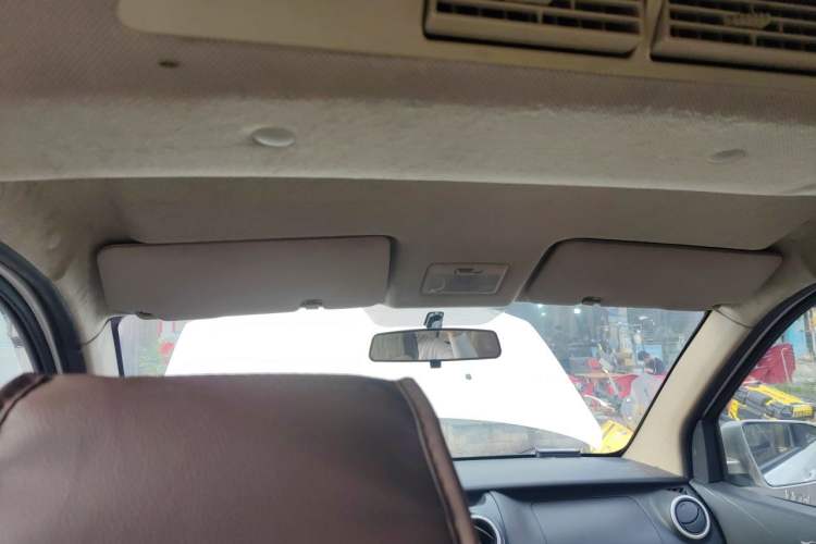 Used CHANGAN KAICHENG Ounuo S 2014 1.5L Elite Model Headliner