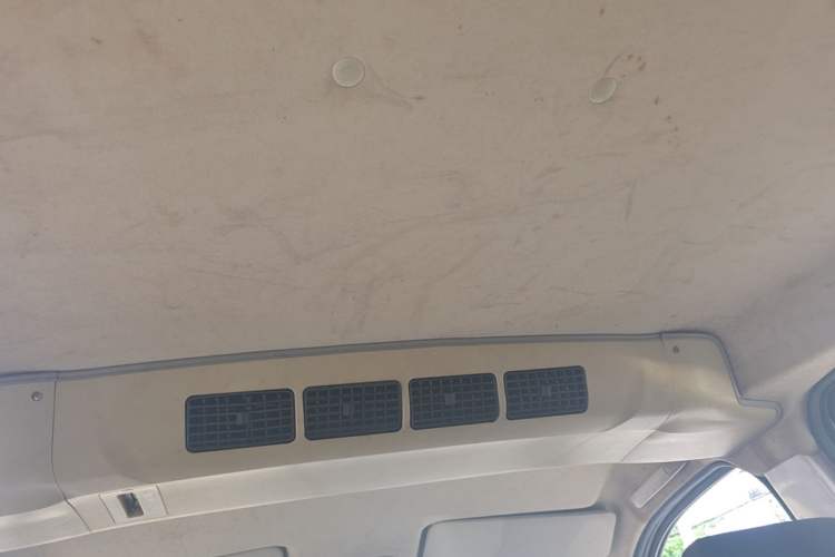 Used CHANGAN KAICHENG Ounuo S 2014 1.5L Base Version Headliner