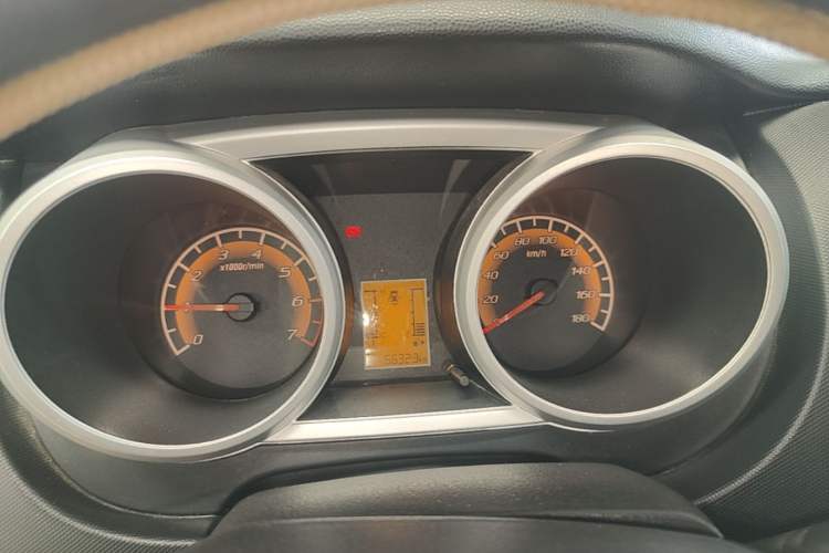 Used CHANGAN KAICHENG Ounuo S 2014 1.5L Base Version Instrument Cluster