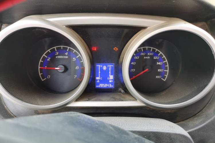 Used CHANGAN KAICHENG Ounuo S 2014 1.5L Elite Model Instrument Cluster