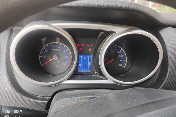 Used CHANGAN KAICHENG Ounuo S 2014 1.5L Base Version Instrument Cluster