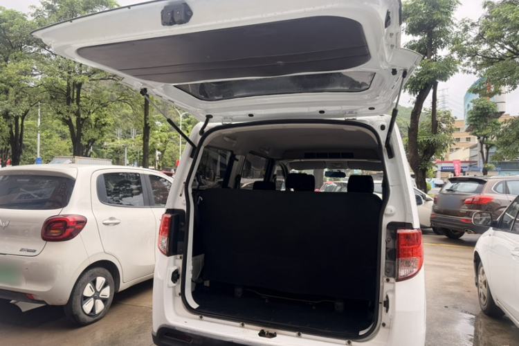 Used CHANGAN KAICHENG Ounuo S 2014 1.5L Base Version Interior 3