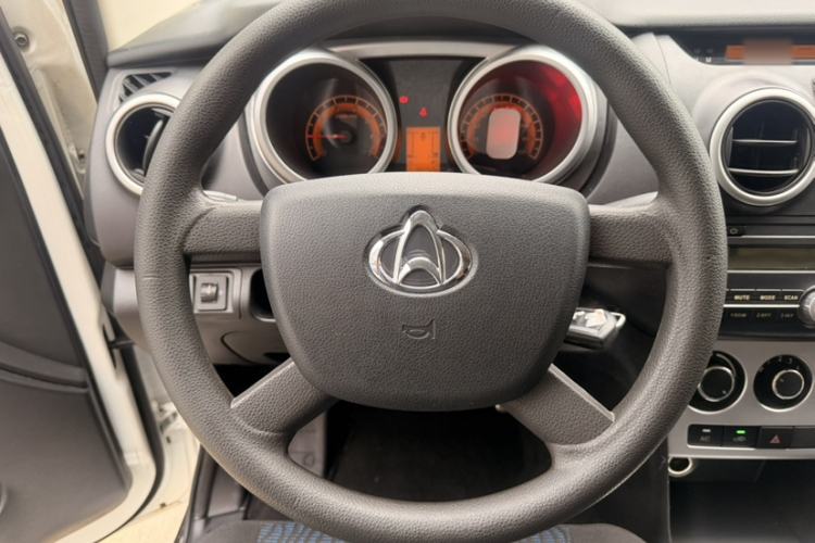 Used CHANGAN KAICHENG Ounuo S 2014 1.5L Base Version Interior 5