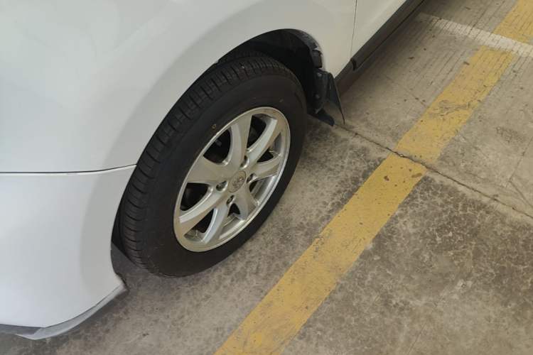 Used CHANGAN KAICHENG Ounuo S 2014 1.5L Base Version Left Front Wheel Hub