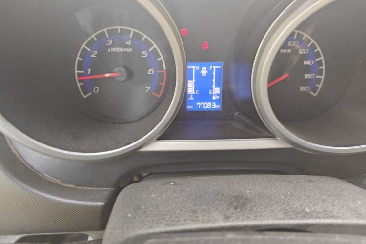 Used CHANGAN KAICHENG Ounuo S 2014 1.5L Base Version Odometer Close Up