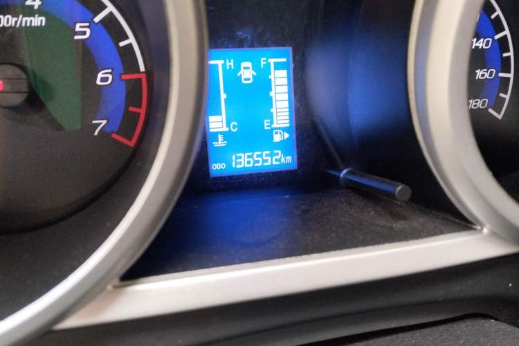 Used CHANGAN KAICHENG Ounuo S 2014 1.3L Happiness Model Odometer Close Up