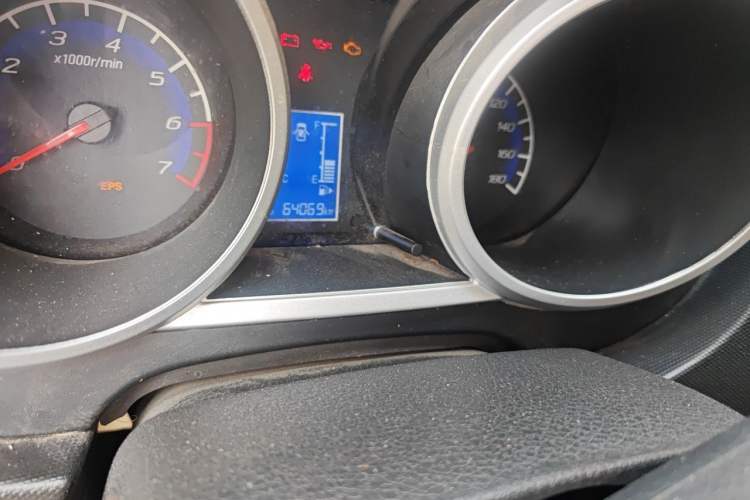 Used CHANGAN KAICHENG Ounuo S 2014 1.5L Base Version Odometer Close Up
