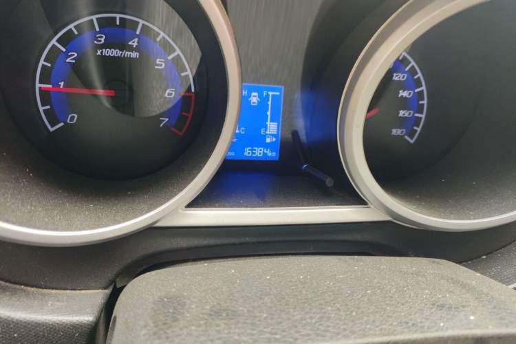 Used CHANGAN KAICHENG Ounuo S 2014 1.3L Happiness Model Odometer Close Up