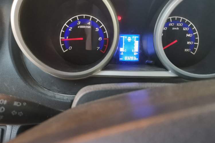 Used CHANGAN KAICHENG Ounuo S 2014 1.5L Base Version Odometer Close Up