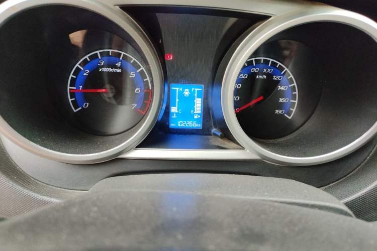Used CHANGAN KAICHENG Ounuo S 2014 1.5L Base Version Odometer Close Up