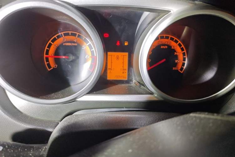 Used CHANGAN KAICHENG Ounuo S 2014 1.5L Base Version Odometer Close Up