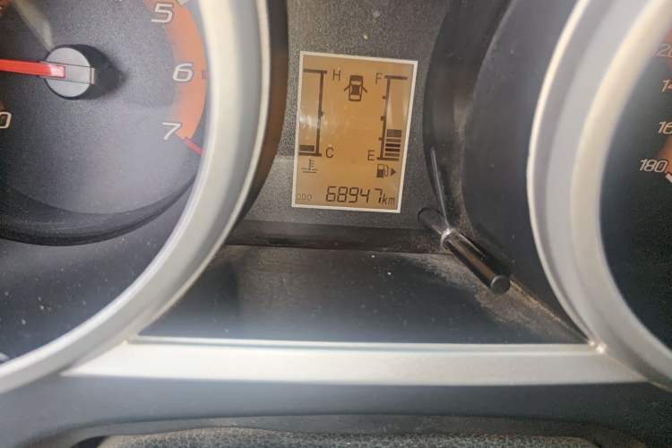 Used CHANGAN KAICHENG Ounuo S 2014 1.5L Base Version Odometer Close Up