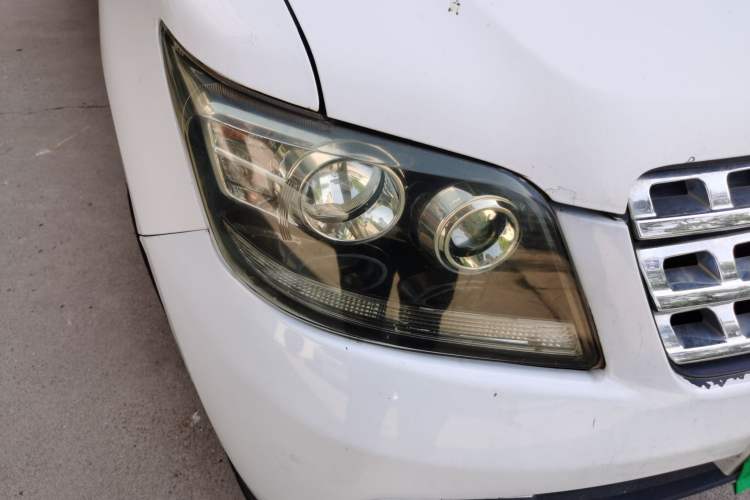 Used CHANGAN KAICHENG Ounuo S 2014 1.5L Elite Model Right Front Headlight