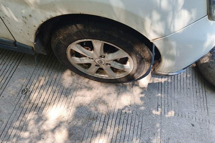 Used CHANGAN KAICHENG Ounuo S 2014 1.5L Base Version Right Front Wheel Hub