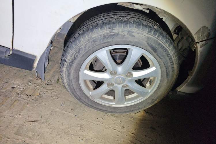 Used CHANGAN KAICHENG Ounuo S 2014 1.5L Base Version Right Front Wheel Hub