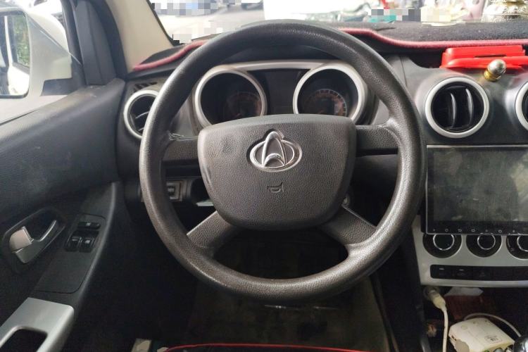 Used CHANGAN KAICHENG Ounuo S 2014 1.5L Base Version Steering Wheel