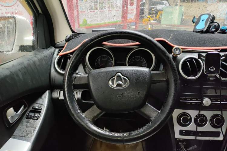 Used CHANGAN KAICHENG Ounuo S 2014 1.5L Base Version Steering Wheel