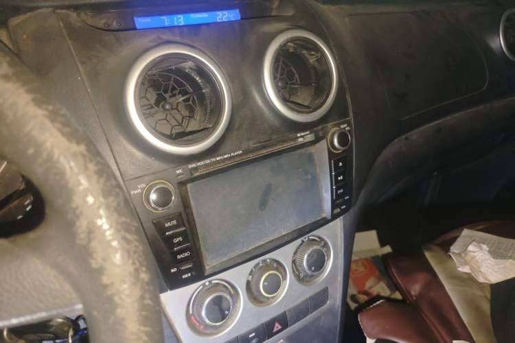 Used CHANGAN KAICHENG Ounuo S 2014 1.5L Luxury Model Audio And AC Panel