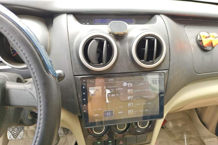 Used CHANGAN KAICHENG Ounuo S 2014 1.5L Elite Model Audio And AC Panel