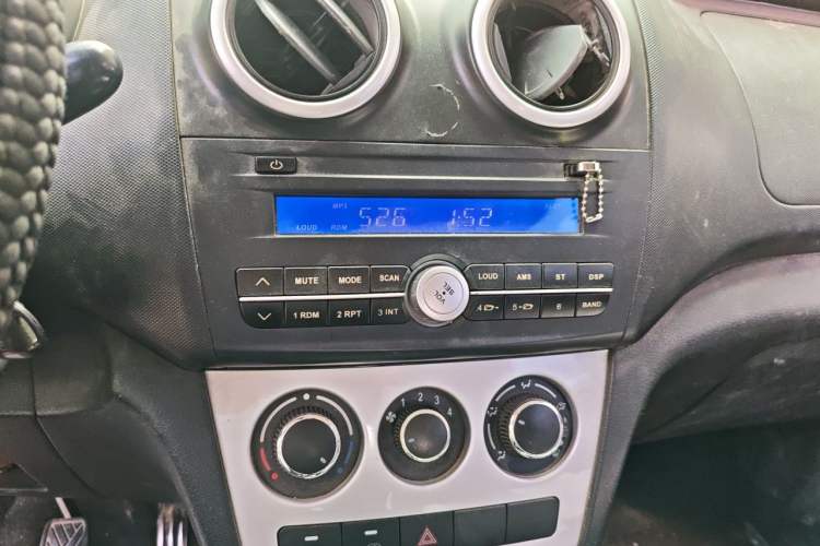 Used CHANGAN KAICHENG Ounuo S 2014 1.3L Base Version Audio And AC Panel