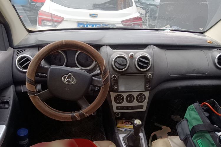 Used CHANGAN KAICHENG Ounuo S 2014 1.3L Base Version Center Console