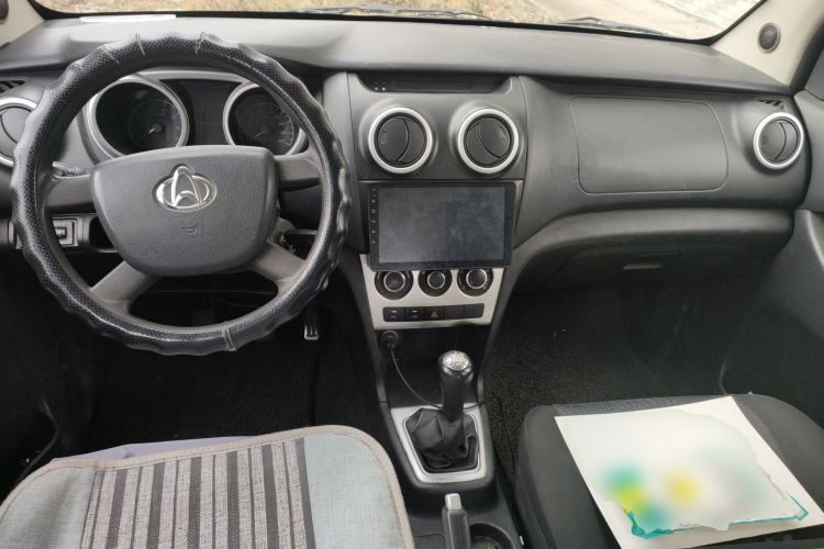 Used CHANGAN KAICHENG Ounuo S 2014 1.5L Base Version Center Console