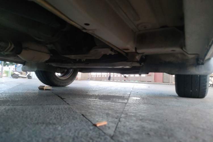Used CHANGAN KAICHENG Ounuo S 2014 1.5L Base Version Chassis Front Right