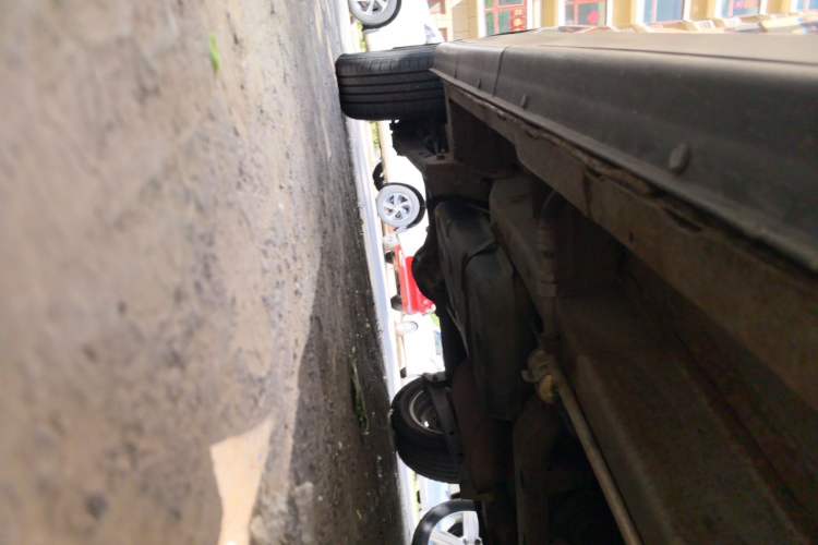 Used CHANGAN KAICHENG Ounuo S 2014 1.5L Luxury Model Chassis Front Right