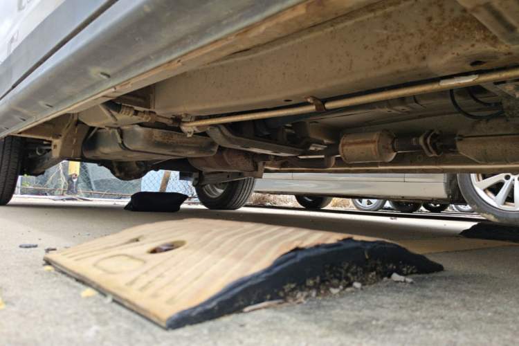 Used CHANGAN KAICHENG Ounuo S 2014 1.5L Elite Model Chassis Front Right