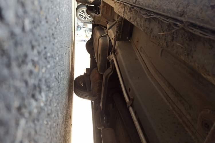 Used CHANGAN KAICHENG Ounuo S 2014 1.5L Elite Model Chassis Front Right