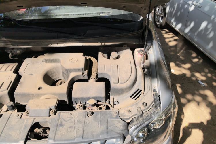 Used CHANGAN KAICHENG Ounuo S 2014 1.5L Luxury Model Engine Bay Left