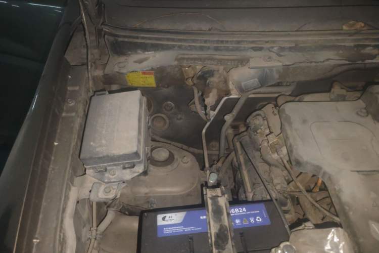 Used CHANGAN KAICHENG Ounuo S 2014 1.5L Luxury Model Engine Bay Right