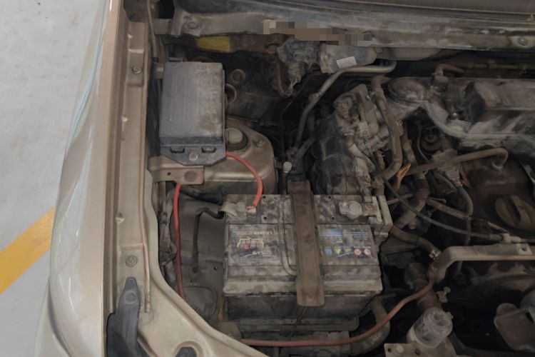 Used CHANGAN KAICHENG Ounuo S 2014 1.5L Elite Model Engine Bay Right