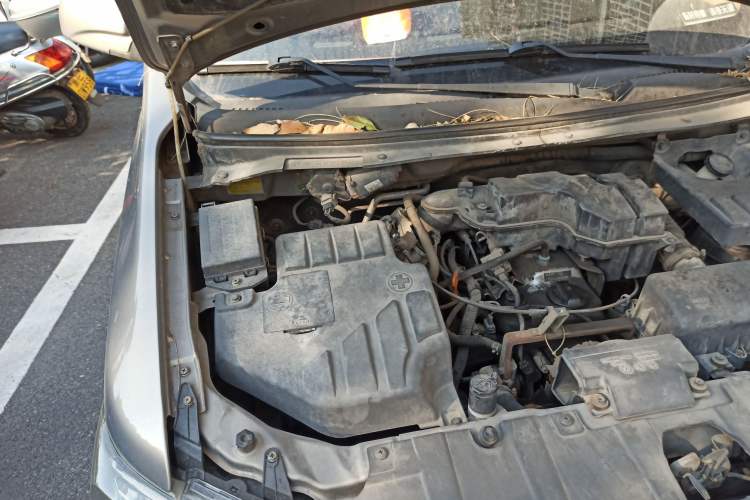 Used CHANGAN KAICHENG Ounuo S 2014 1.5L Elite Model Engine Bay Right